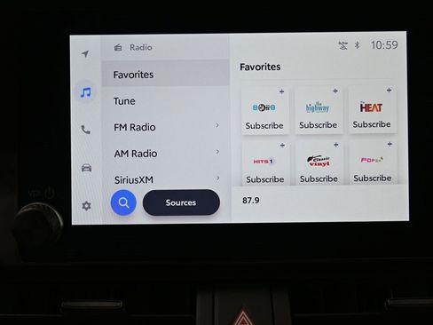 Used 2025 Toyota RAV4 XLE image 20