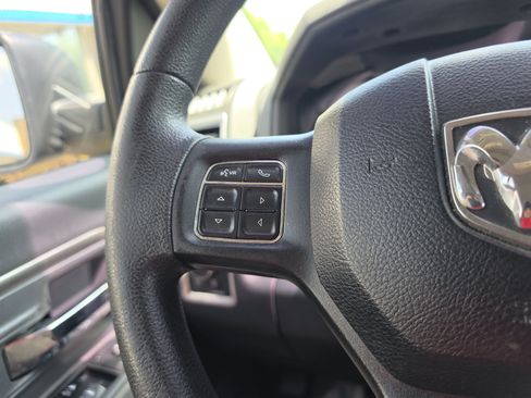 Used 2019 RAM 1500 Classic SLT AWD/4WD image 19