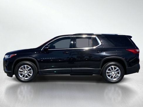 Used 2018 Chevrolet Traverse LT FWD image 2