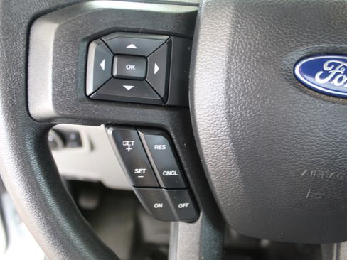 Used 2022 Ford F250 XL w/ Power Equipment Group RWD image 25