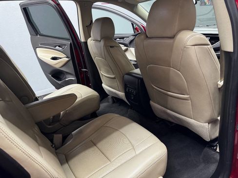 Used 2021 Buick Enclave Essence image 51