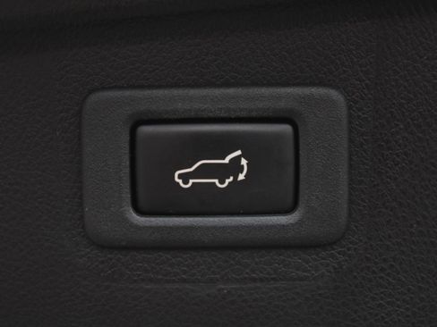 Used 2019 Subaru Outback 2.5i Premium image 10