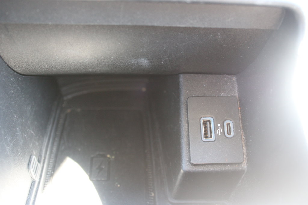 Used 2022 Ford Edge Titanium AWD/4WD image 28