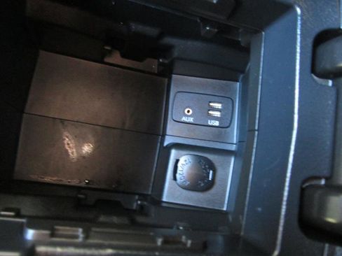 Used 2017 Subaru Crosstrek 2.0i Premium image 36