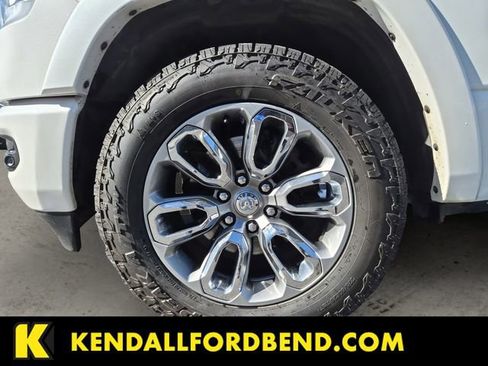 Used 2019 RAM 1500 Laramie w/ Sport Appearance Package image 10