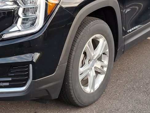 Certified 2023 GMC Terrain SLE w/ Driver Convenience Package image 7