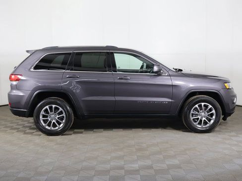 Used 2020 Jeep Grand Cherokee Laredo w/ Security & Convenience Group image 16