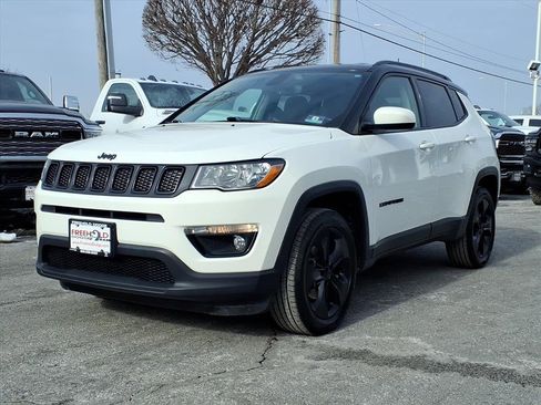 Used 2019 Jeep Compass Altitude image 3