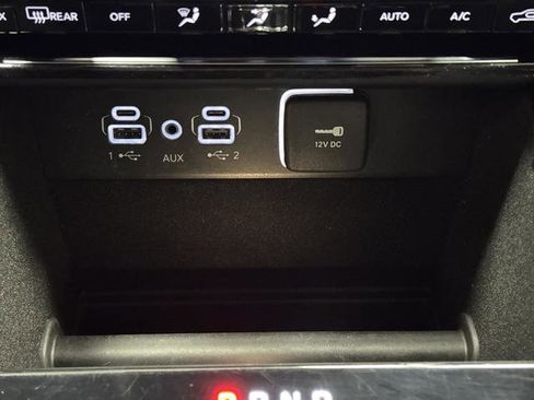 Used 2023 Jeep Grand Cherokee L Laredo image 20