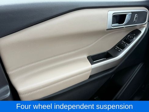 Used 2023 Ford Explorer XLT w/ Equipment Group 202A image 31