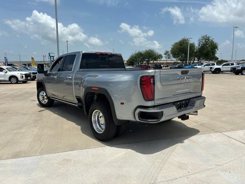 Used 2026 GMC Sierra 3500 Denali Ultimate AWD/4WD image 5