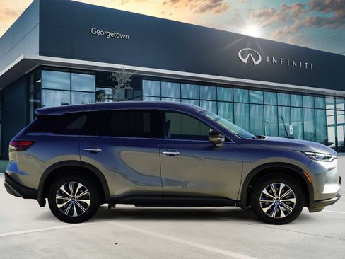 Certified 2025 INFINITI QX60 Pure image 4