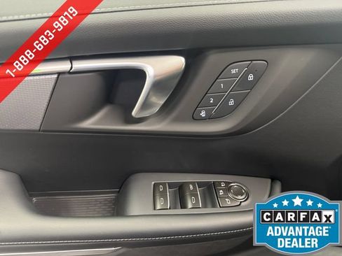 Used 2027 Buick Enclave Sport Touring w/ Power Package AWD/4WD image 26