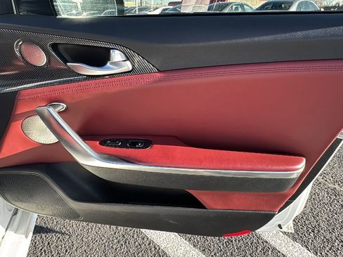 Used 2021 Kia Stinger GT2 image 18