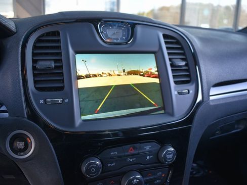 Used 2023 Chrysler 300 S image 8