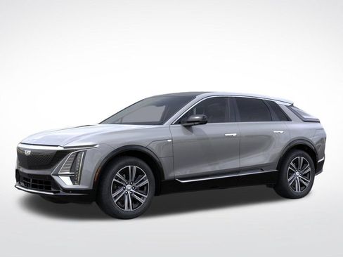 New 2026 Cadillac Lyriq Luxury AWD/4WD image 2