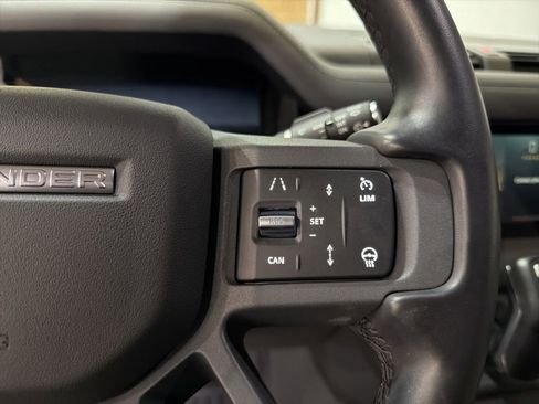 Used 2024 Land Rover Defender 110 X-Dynamic SE image 14