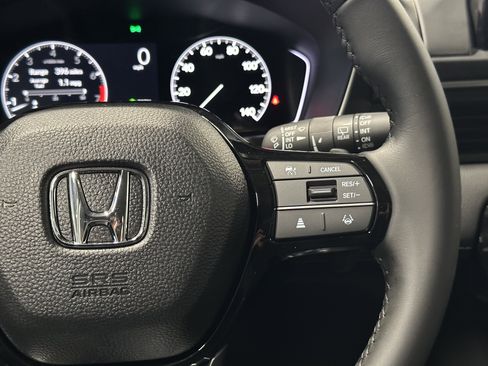 New 2025 Honda Pilot Touring image 25