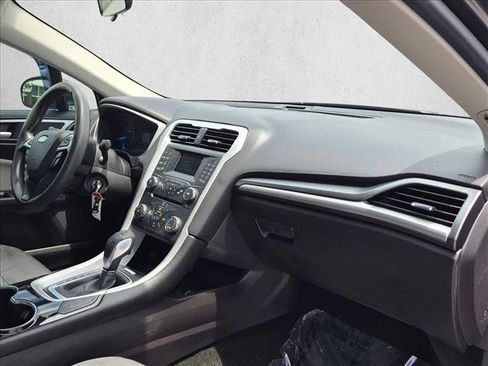 Used 2016 Ford Fusion S FWD image 19