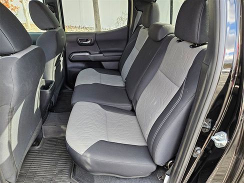 Certified 2023 Toyota Tacoma TRD Off-Road image 22