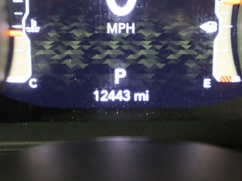 Used 2024 Jeep Wrangler Unlimited Rubicon image 28