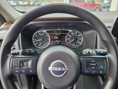 Used 2022 Nissan Rogue SV AWD/4WD image 22