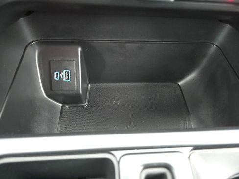 Certified 2022 Ford F150 XLT w/ Equipment Group 302A High image 19