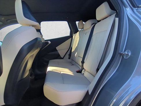 Used 2025 BMW X3 xDrive30i w/ Premium Package image 19