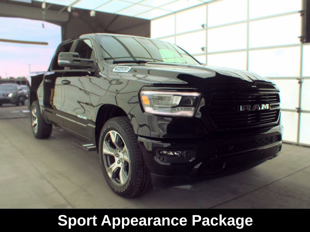 Used 2024 RAM 1500 Laramie AWD/4WD image 3