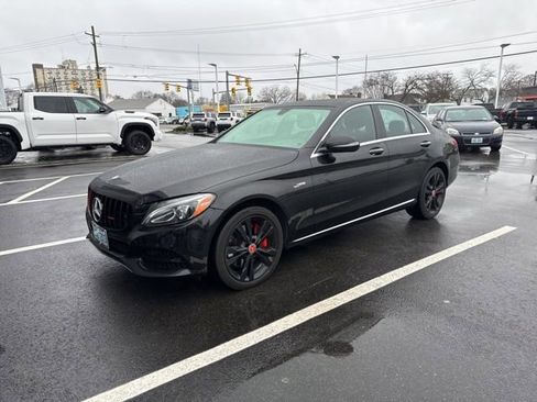 Used 2017 Mercedes-Benz C 300 4MATIC Sedan image 1
