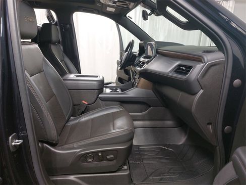 Used 2021 Chevrolet Suburban High Country image 13