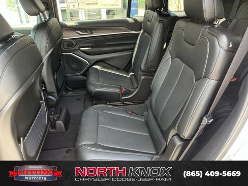 New 2026 Jeep Grand Cherokee L Limited AWD/4WD image 18