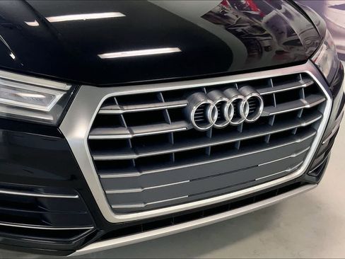 Used 2019 Audi Q5 2.0T Premium AWD/4WD image 30