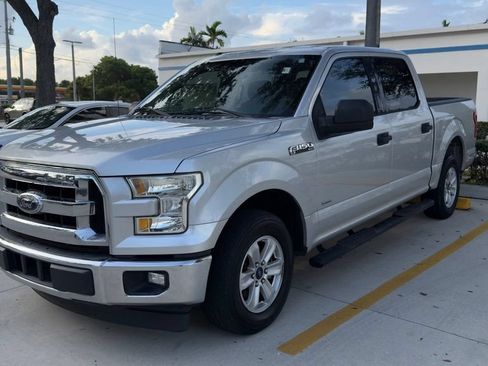 Used 2017 Ford F150 XLT RWD image 2