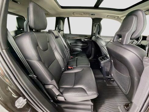Used 2018 Volvo XC90 T6 Momentum w/ Convenience Package AWD/4WD image 29