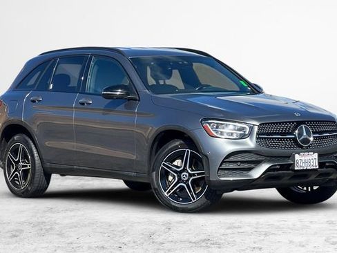 Used 2022 Mercedes-Benz GLC 300 image 2