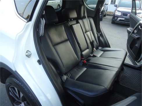 Used 2015 Toyota RAV4 Limited w/ Technology Package AWD/4WD image 15