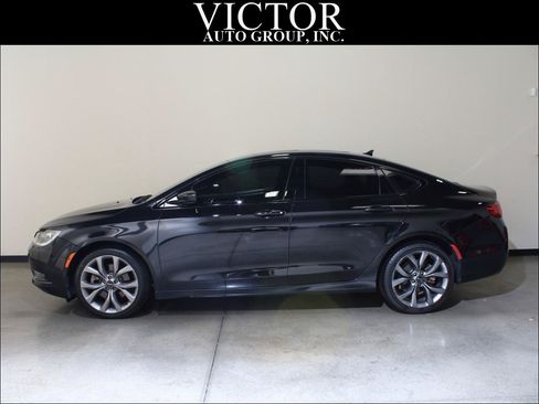 Used 2015 Chrysler 200 S w/ Navigation & Sound Group I AWD/4WD image 1