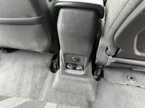 Used 2015 Ford Transit Connect XLT image 15