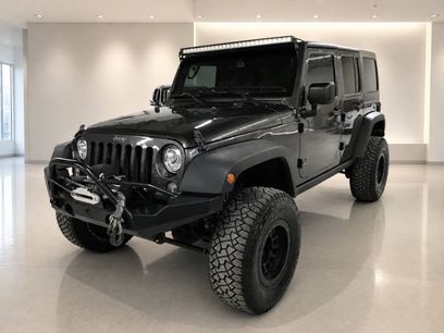 Used 2018 Jeep Wrangler Unlimited Rubicon w/ Connectivity Group
