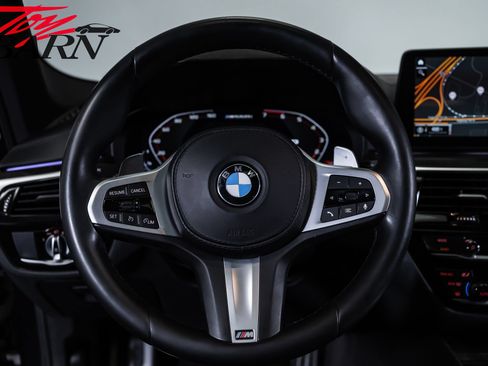 Used 2021 BMW M550i xDrive w/ Executive Package AWD/4WD image 30