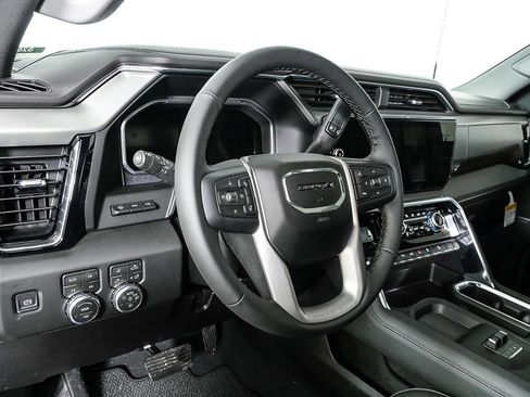 New 2026 GMC Sierra 2500 Denali w/ Denali Reserve Package image 4