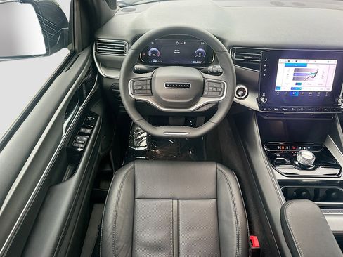 Used 2025 Jeep Wagoneer Series II image 22