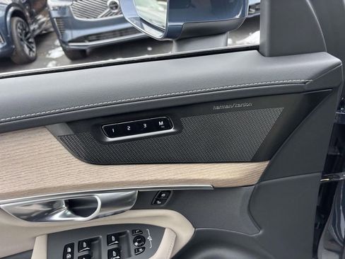 New 2026 Volvo XC90 B5 Plus image 12