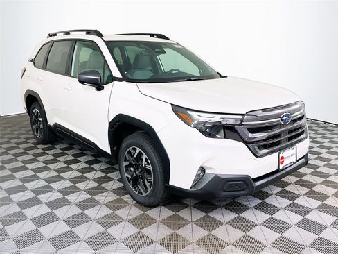 New 2026 Subaru Forester Premium AWD/4WD image 1