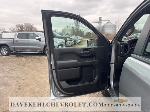 Used 2024 Chevrolet Silverado 1500 Custom image 11
