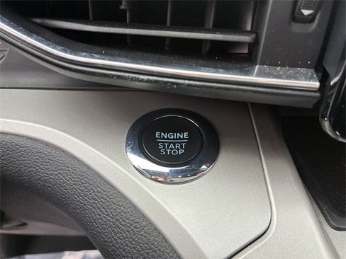 Certified 2023 Ford Explorer XLT w/ Equipment Group 202A image 32