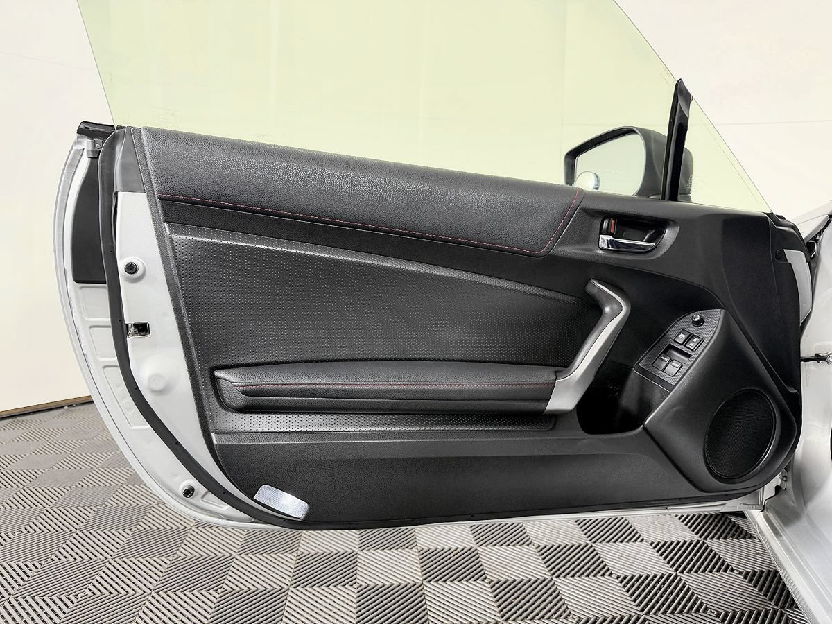 Used 2014 Subaru BRZ Limited RWD image 23