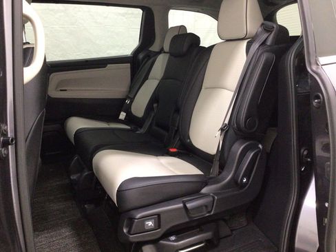 Used 2026 Honda Odyssey Elite image 18