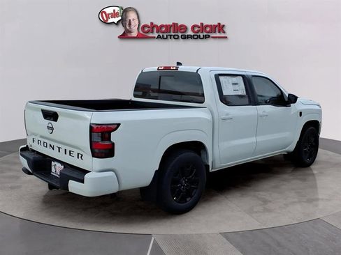 New 2026 Nissan Frontier SV image 5